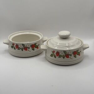Vtg Sheffield Strawberries n‎ Cream Stoneware Lidded Soup Bowls Set of 2 Japan